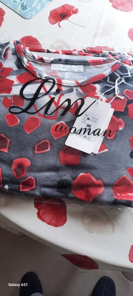 Dames-T-shirt met negen lange mouwen, nooit gedragen, Kleding | Dames, Lin, Nieuw, Ophalen of Verzenden, Lange mouw