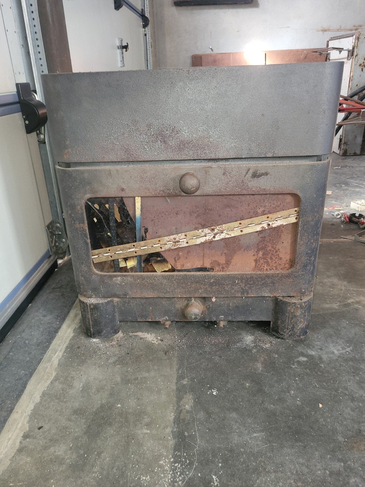 Houtkachel - spekkachel
Afhalen in De Klijte 8954 ( Heuvella, Enlèvement, Poêle à bois