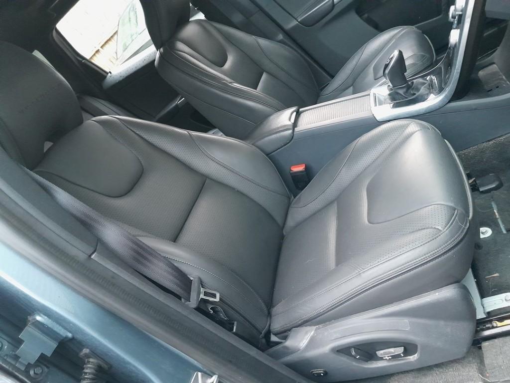 STOEL RECHTS VOOR Volvo XC60 I (DZ) (01-2008/05-2017), Gebruikt, Volvo
