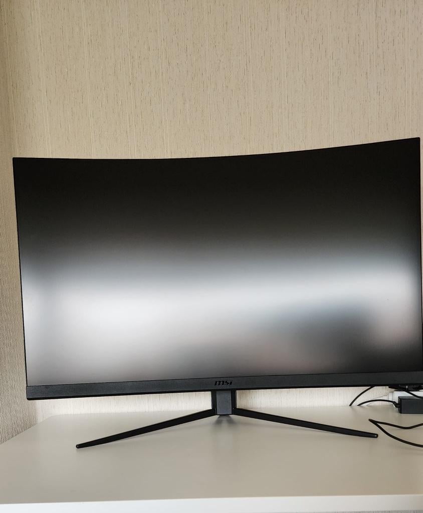 MSI Optix G32CQ4 Curved Gaming Monitor – 32” QHD 165Hz, Informatique & Logiciels, Moniteurs, Enlèvement, Utilisé, DisplayPort