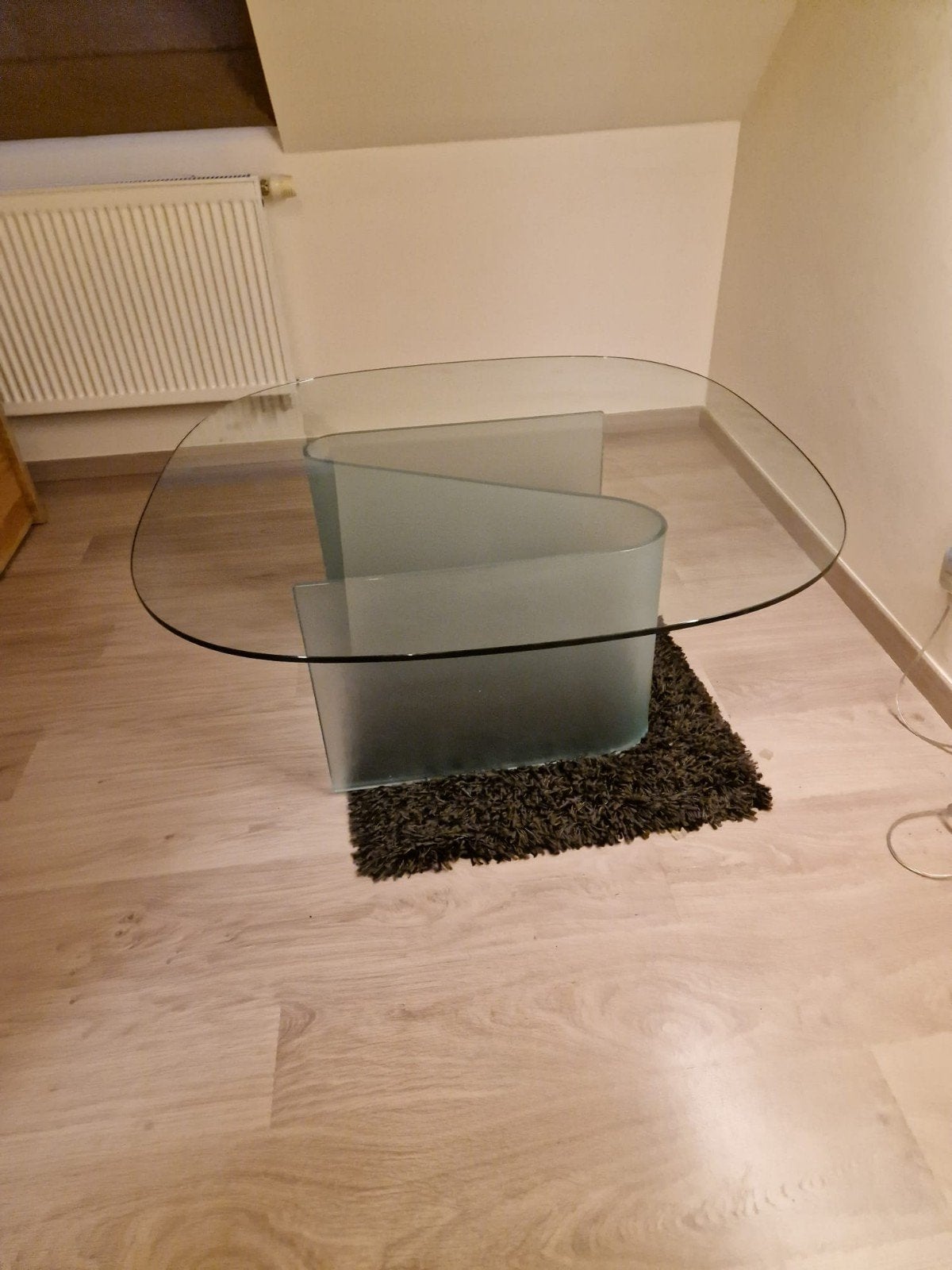 Mooi salontafel in nieuw staat!, 100 tot 150 cm, Ophalen of Verzenden, Glas, Ovaal
