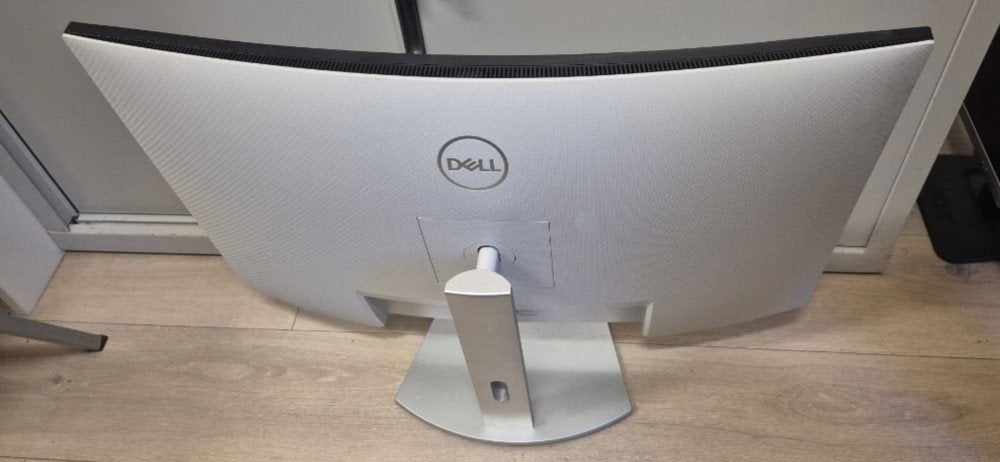 Gratis gaming monitor van Dell, Computers en Software, Ophalen, Onbekend, Gaming