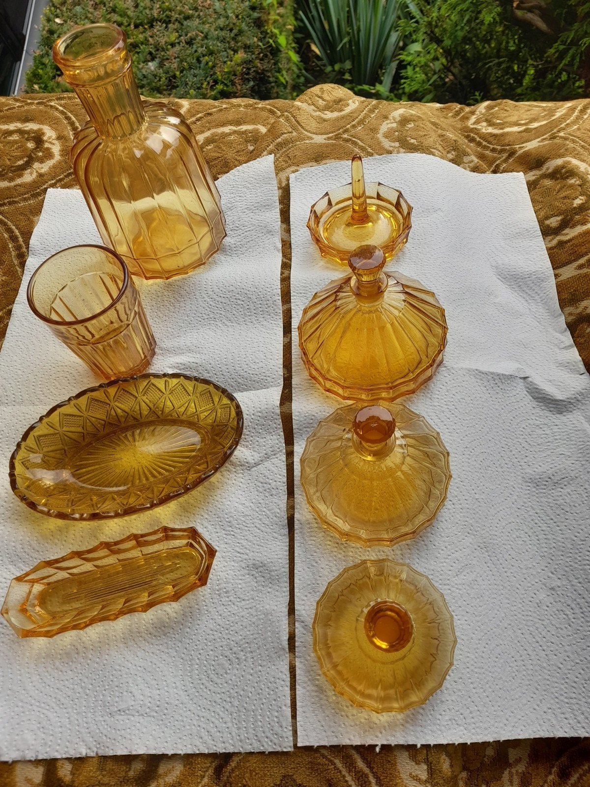 Garniture de toilette, Enlèvement