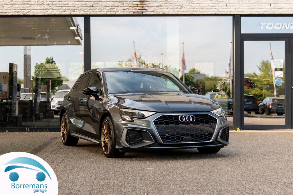 Audi A3 Sportback | S line | Virtual Cockpit | CarPlay, Autos, Audi, Entreprise, A3, ABS, Airbags, Air conditionné, Bluetooth