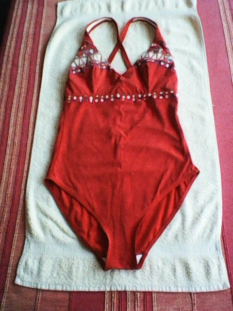 Maillot de bain Taille M; Rouge + Motifs, Vêtements | Hommes, Vêtements de bain & Maillots de bain, Enlèvement, Rouge