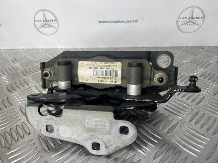 Charnière capot d'un Mercedes E-Klasse, -, 3 mois de garantie, Utilisé, -