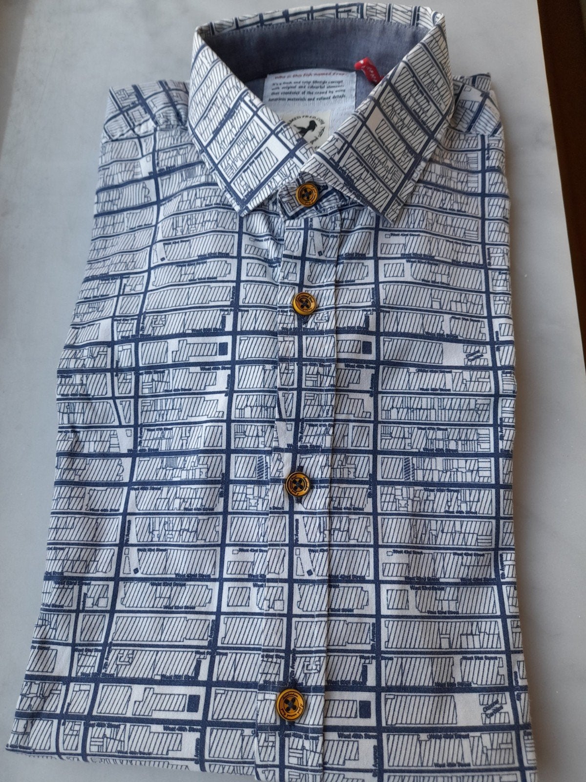 A FISH NAMED FRED ,2 herenhemden medium, Kleding | Heren, Overhemden, Ophalen