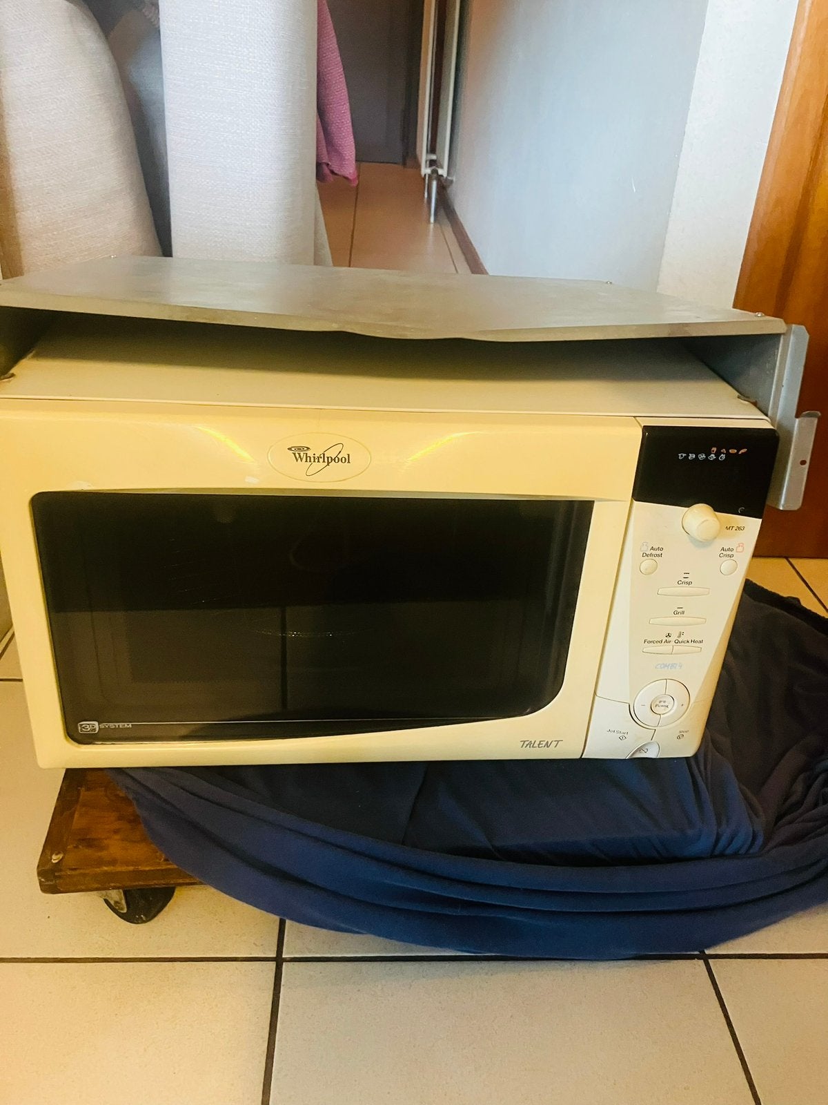 Combinatie oven microgolf-hete lucht, Whirlpool, Comme neuf, Enlèvement, Air chaud