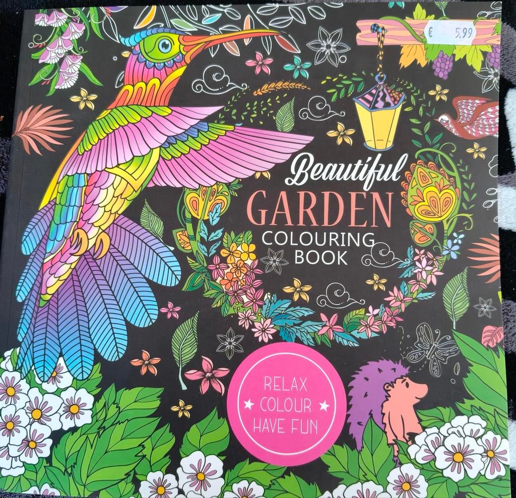 Kleurboek beautiful garden colouring book, Ophalen