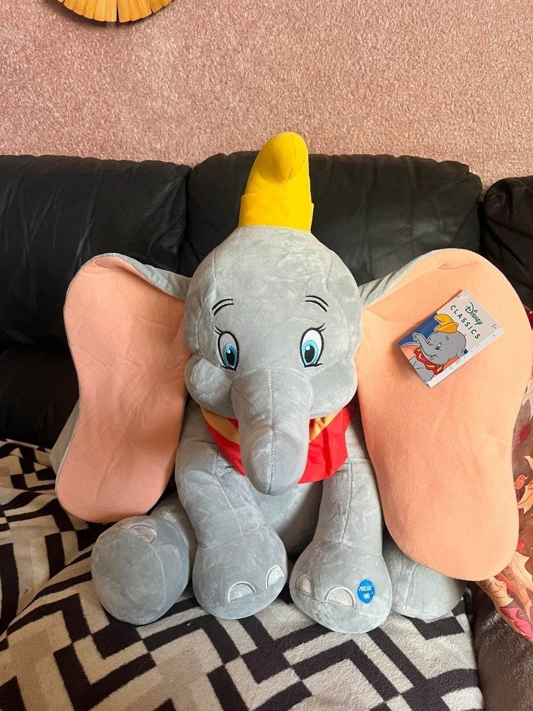 Peluches neuves a vendre, Enfants & Bébés, Avec étiquette, Disney, Neuf, Vache