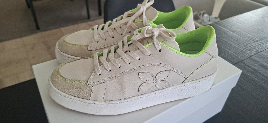Sneakers Lalotti, Beige, LaLotti, Ophalen of Verzenden, Zo goed als nieuw