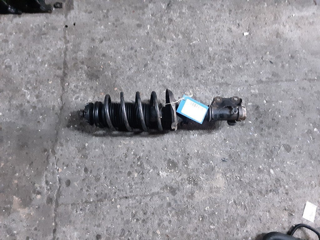 AMORTISSEUR OU ABSORBEUR DE CHOC AVANT GAUCHE Lupo (6X1), Volkswagen, Mevr. I. Hauben, Utilisé, Rue de l'Espoir 34 34
4030  GRIVEGNÉE, BE