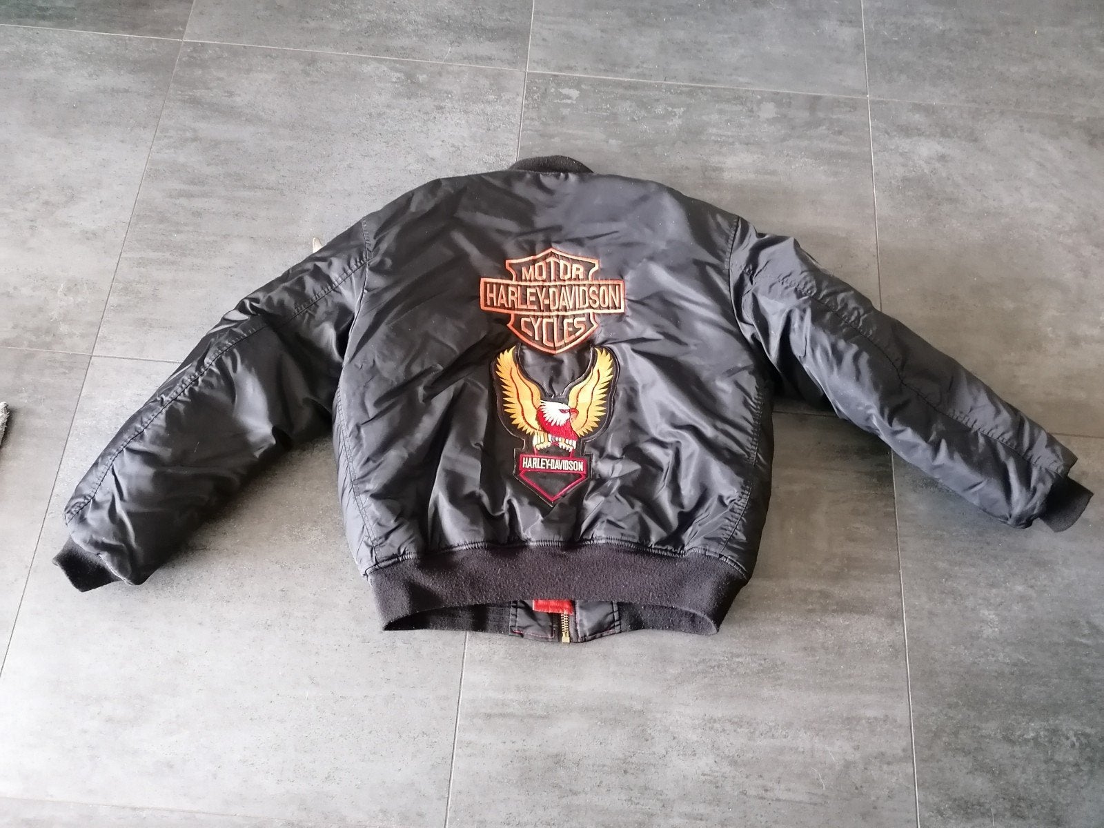 Bomber jacket in goede staat, Motoren, Ophalen, Jas | textiel, Heren, Harley Davidson