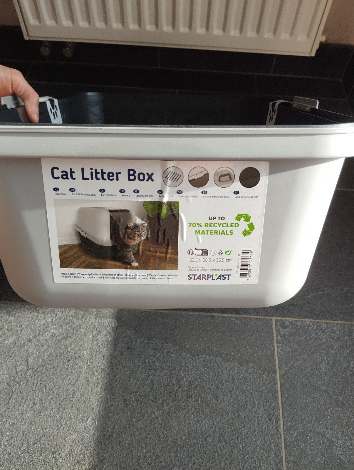 Nouvelle toilette pour chat, Enlèvement