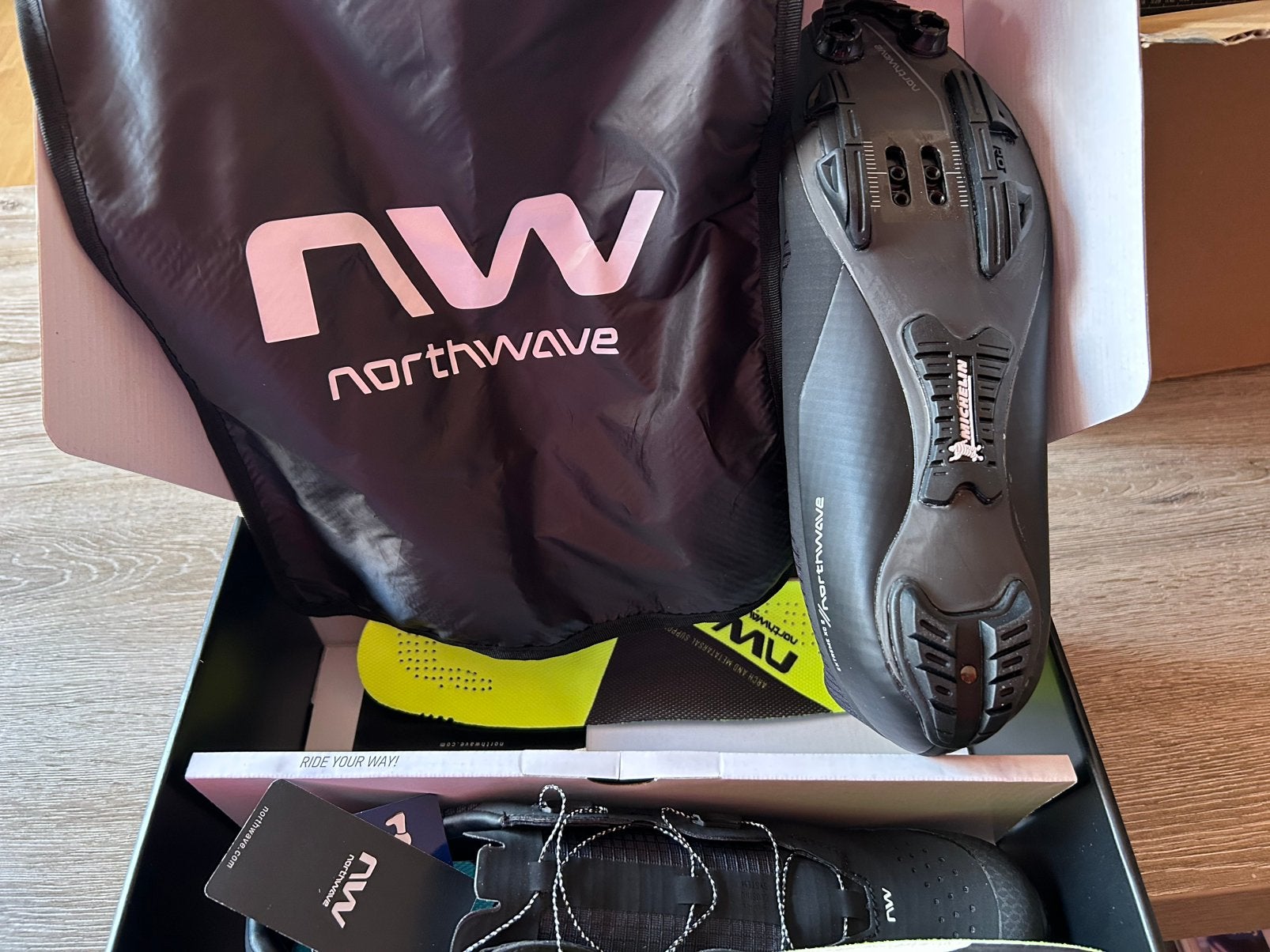 Chaussures cyclistes, Enlèvement ou Envoi, Comme neuf