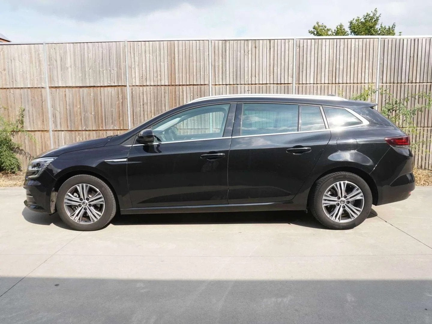 Renault Mégane E-Tech Plug in hybrid*1ste eig! (bj 2022), Auto's, Renault, Gebruikt, 4 cilinders, Zwart, Bedrijf