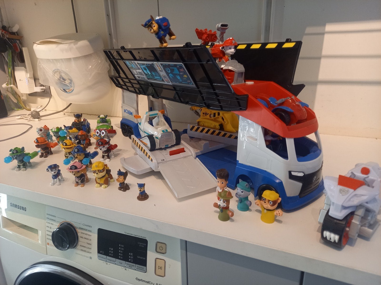 Paw Patrol vrachtwagen en assortiment van figuurtjes, Ophalen