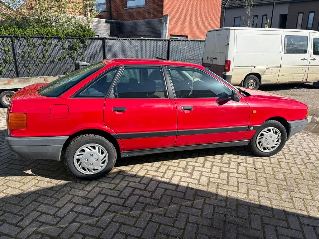 Audi 80 1988, Auto's, Voorwielaandrijving, 4 deurs, Stof, Zwart