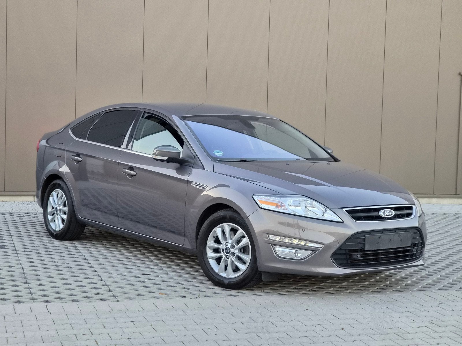 Ford Mondeo 2014 2.0 136pk/Titanium/Face-lift/1j Garantie, Auto's, Euro 5, Stof, Zwart, 4 cilinders