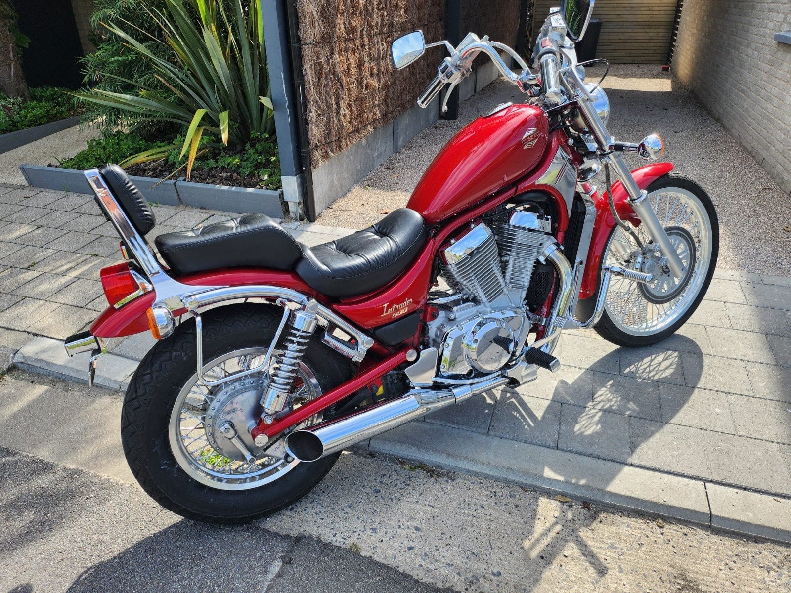 Suzuki intruder 800cc, Particulier