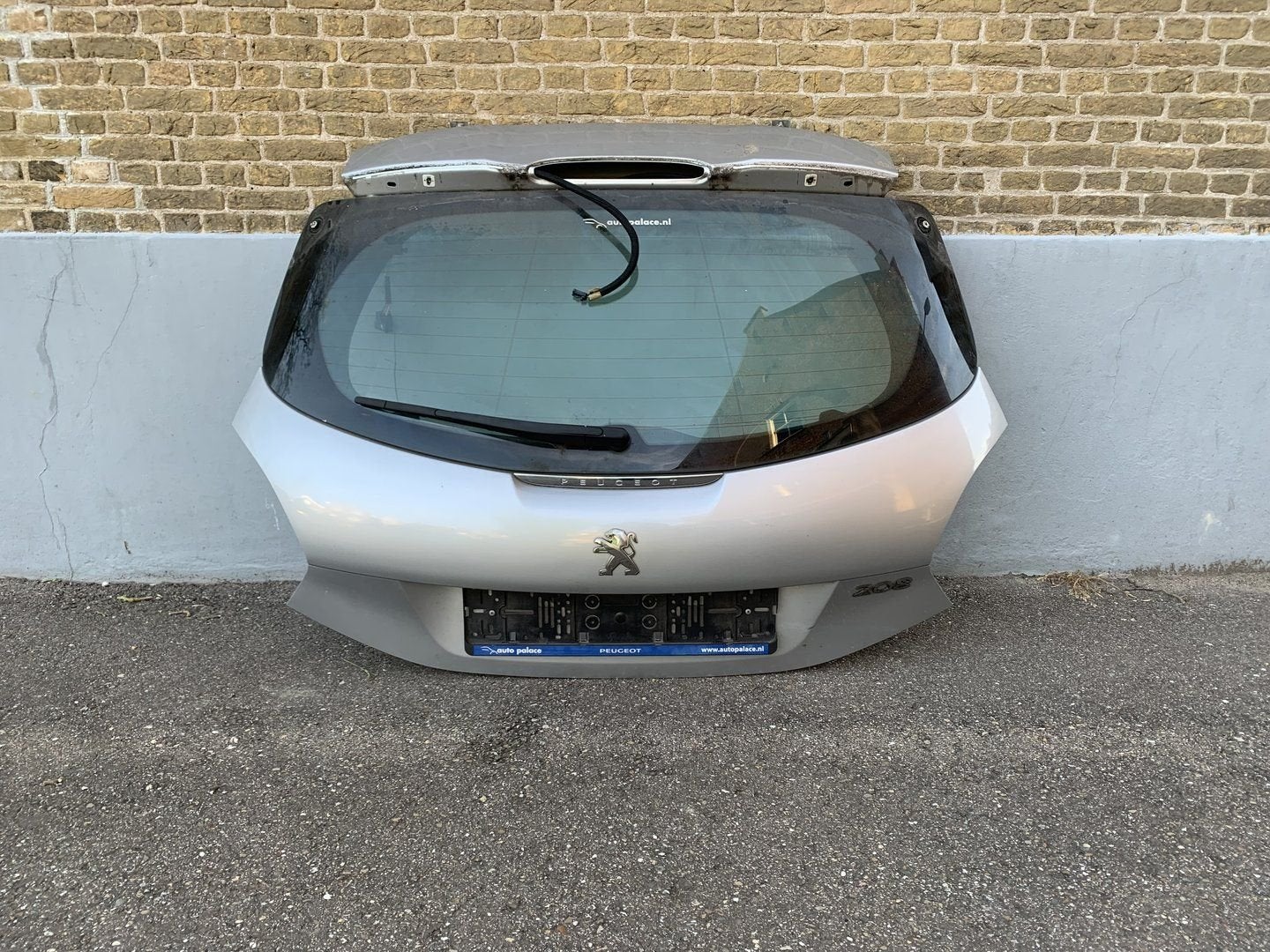 achterklep peugeot 208 grijs excl spoiler 2012 tot 2020, Arrière, -, Haillon arrière, Utilisé
