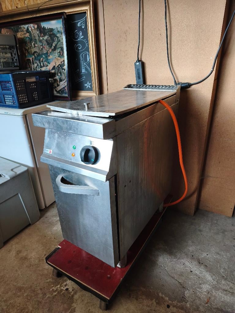 Mobiele frituur FAGOR 25L op propaan, Ophalen, Gebruikt, Fornuis, Frituur en Grillen