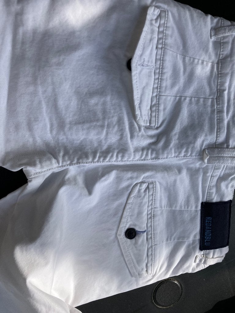 Witte short Red and Blu 140, Kinderen en Baby's, Kinderkleding | Maat 140, Overige typen, Nieuw, Jongen, RED  &  BLU.