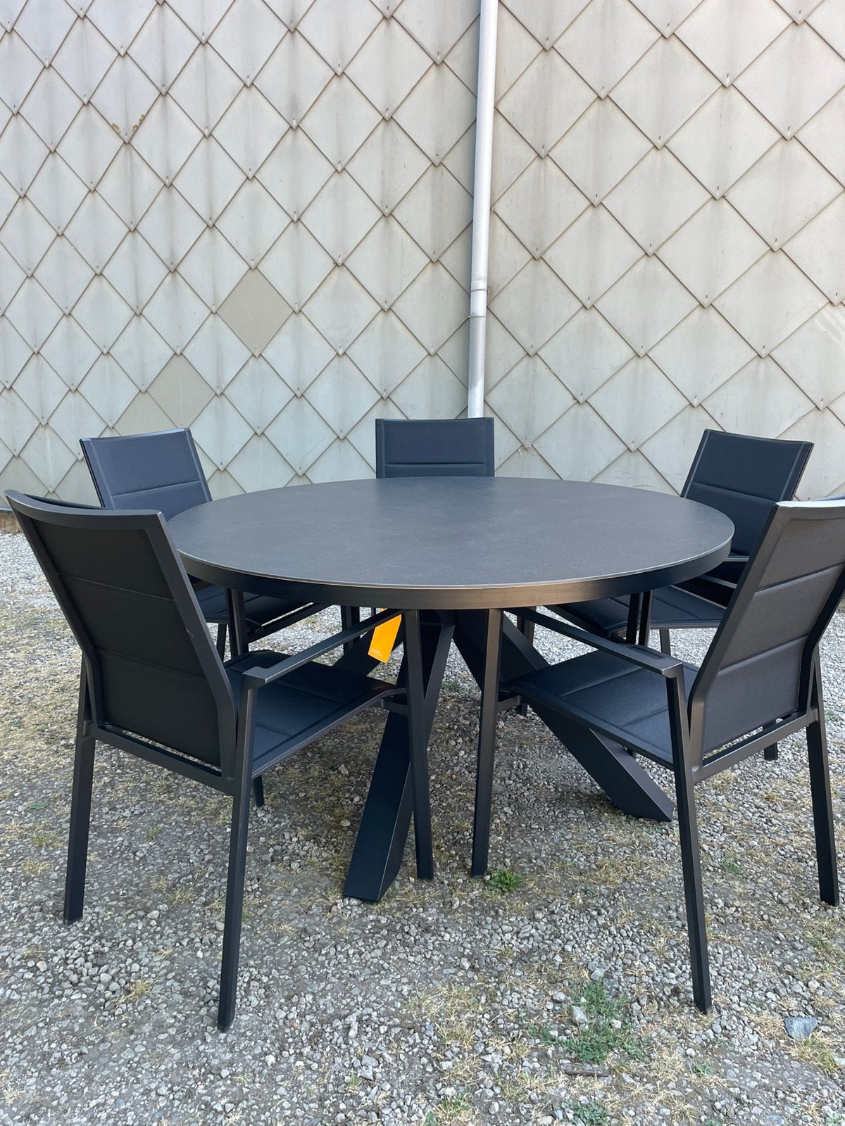 Nieuw! Moderne tuinset ronde tafel diam:140cm, Ophalen, Zo goed als nieuw