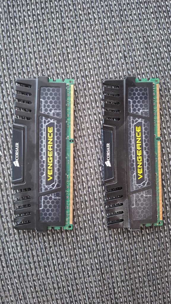 Corsair Vengeance DDR3 8 GB (16 GB), Computers en Software, RAM geheugen, Ophalen, Gebruikt, 8 GB, DDR3