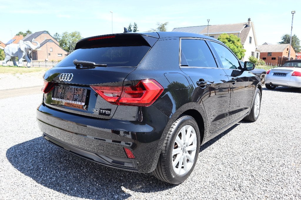 Audi A1 Sportback 30 TFSI Advanced 2020, Auto's, Audi, Voorwielaandrijving, Dealer onderhouden, Stof, A1