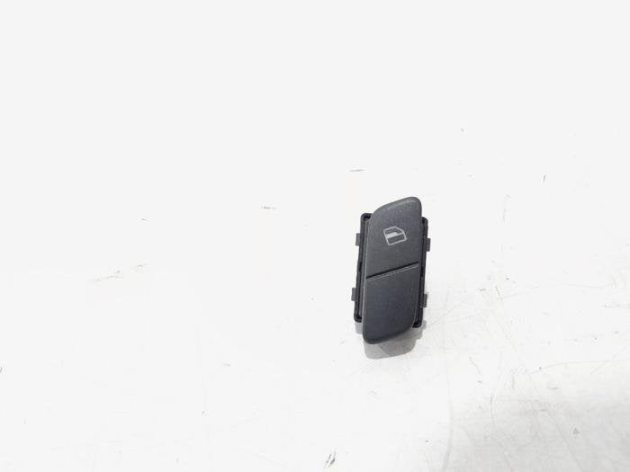 Elektrisch Raam Schakelaar van een Volkswagen Polo, Auto-onderdelen, Dashboard en Schakelaars, Volkswagen, Gebruikt, 3 maanden garantie