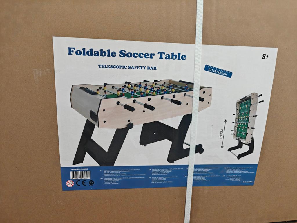 NIeuwe Tafelvoetbalspel/ kickertafel opplooibaar., Ophalen