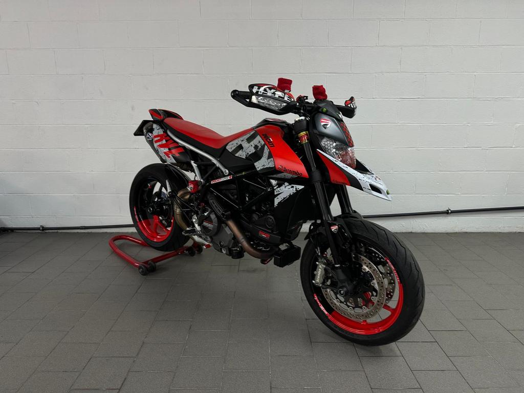 DUCATI HYPERMOTARD 950 RVE ***DUCATI SAMBREVILLE***, Motoren, Motoren | Ducati, 2 cilinders, 950 cc, Nieuw, Motorrijbewijs A