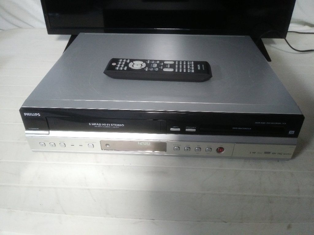 Philips DVDR3320V combi DVD recorder/VHS recorder, Audio, Tv en Foto, Videospelers, Ophalen of Verzenden, Gebruikt, VHS-speler of -recorder