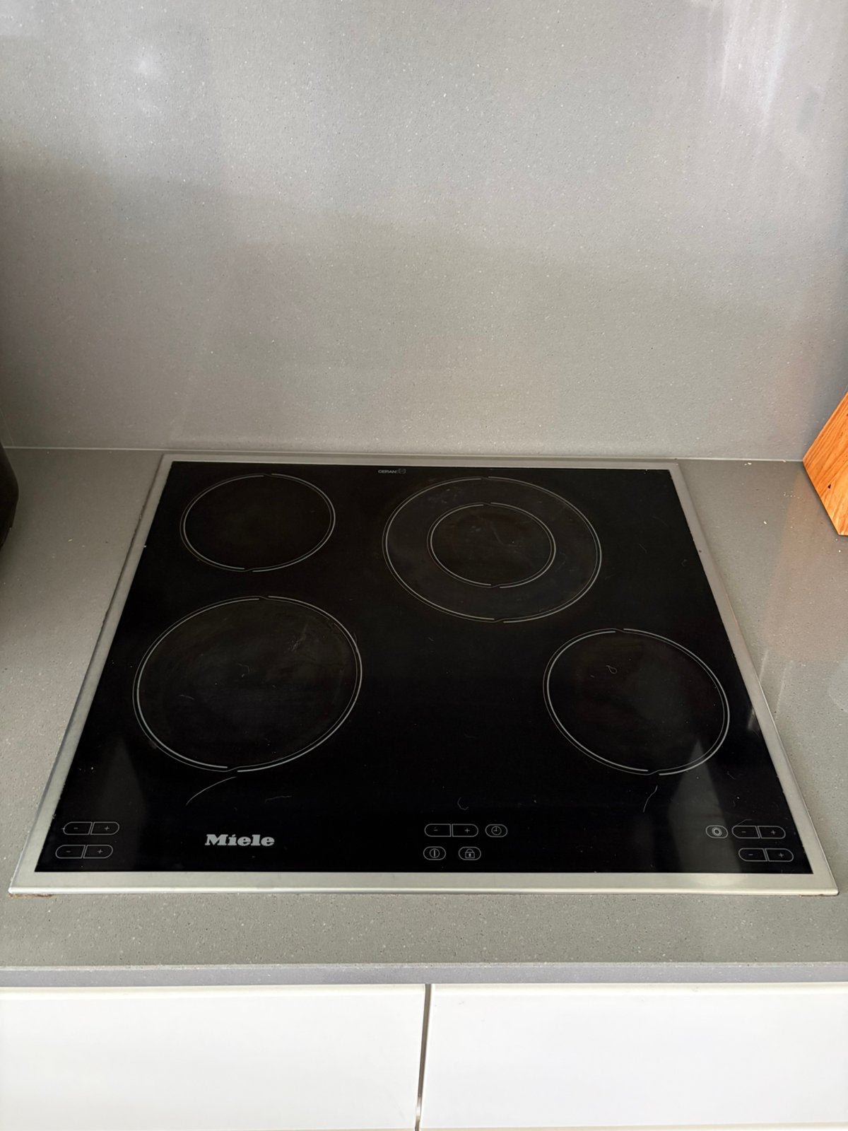 Vitrokeramische kookplaat Miele km545, Electroménager, Enlèvement, Utilisé, Céramique, 4 zones de cuisson