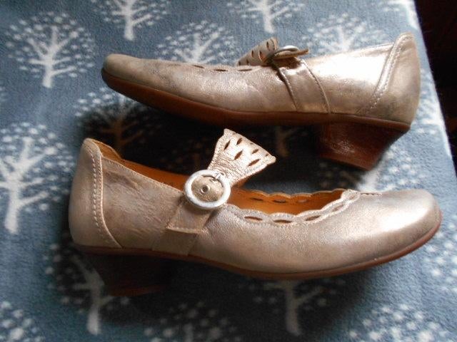 chaussures neuves ou presque neuves à partir de 8 €, Vêtements | Femmes, Enlèvement ou Envoi, Comme neuf, Noir, Sneakers et Baskets