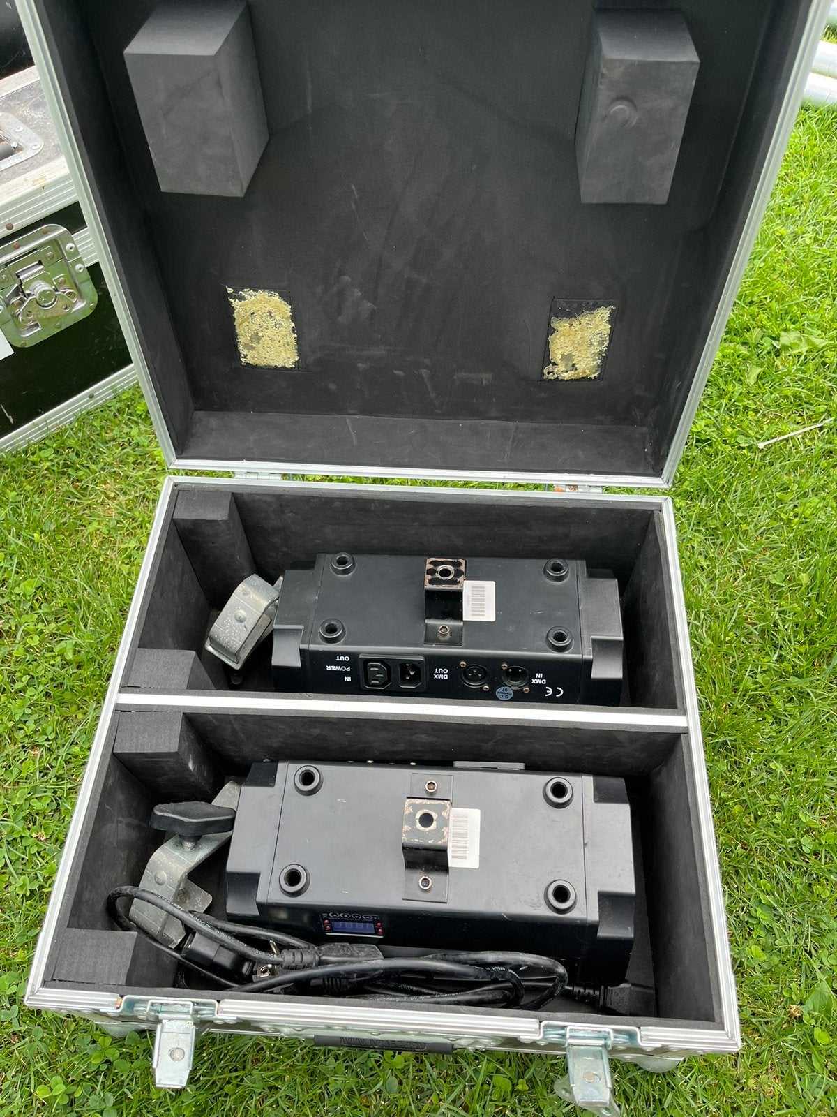 Flightcase met 2 x lichteffect, Musique & Instruments, Enlèvement, Utilisé, Lumières, Commande sonore