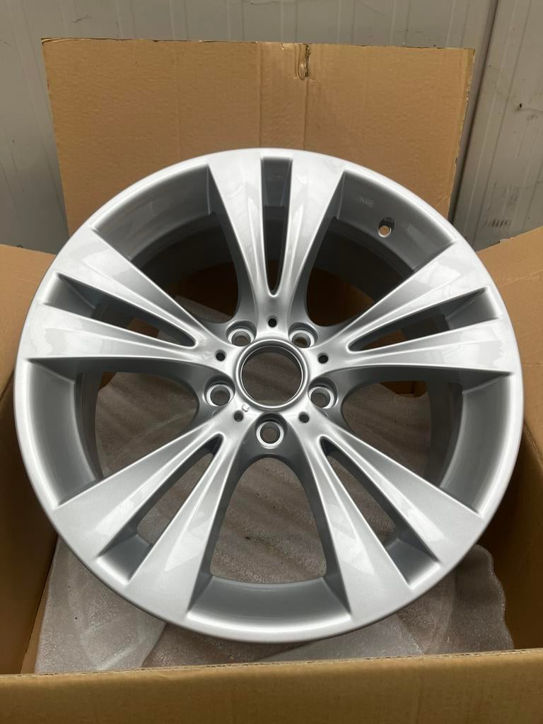 Nieuwe BMW velgen in doos, Velg(en), Nieuw, Terreinwagen, Ophalen