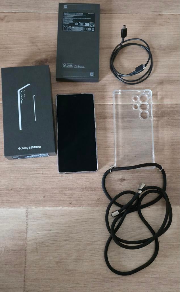 Samsung Galaxy S25 ULTRA + 2 COQUES (GARANTIE 13.01.2028), Télécoms, Neuf, Autres modèles, 10 mégapixels ou plus, Enlèvement