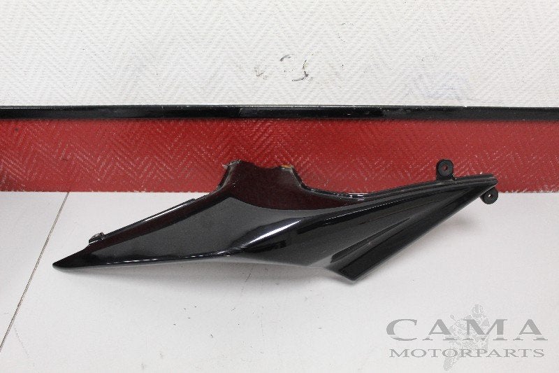 QUEUE DE CARENAGE DROIT NINJA 250 (ZXR250 EX250J ZX 250 R), Dhr. S. di Majo, Utilisé, Info@cama-motorparts.nl, P.J. Troelstraweg 8 8
3144 CX  MAASSLUIS, NL