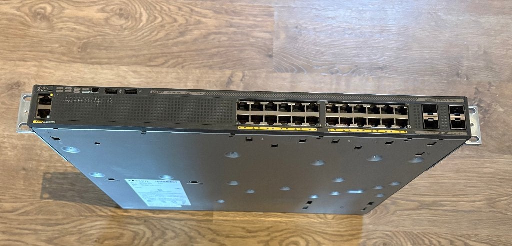 Switch manageable Cisco 24x POE, Enlèvement, Comme neuf