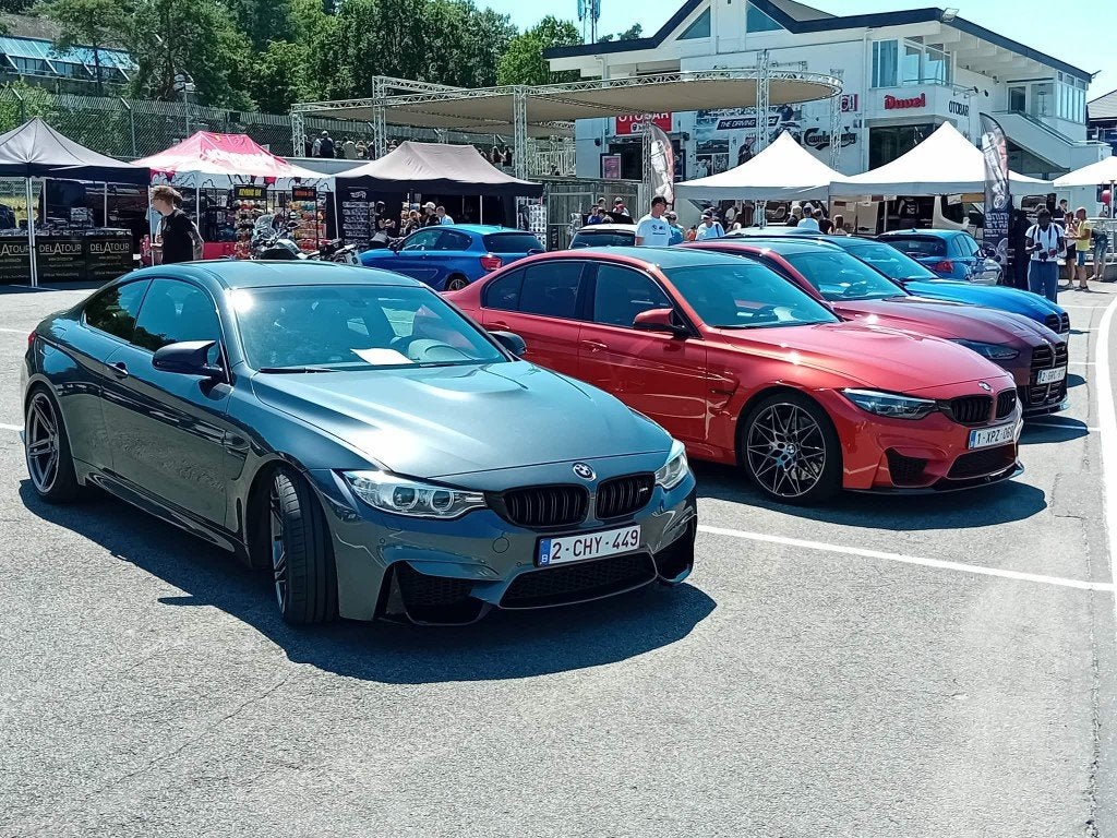 BMW M4 in SHOWROOMSTAAT!!!!, Autos, BMW, Cuir, Argent ou Gris, Entretenue par le concessionnaire, Automatique