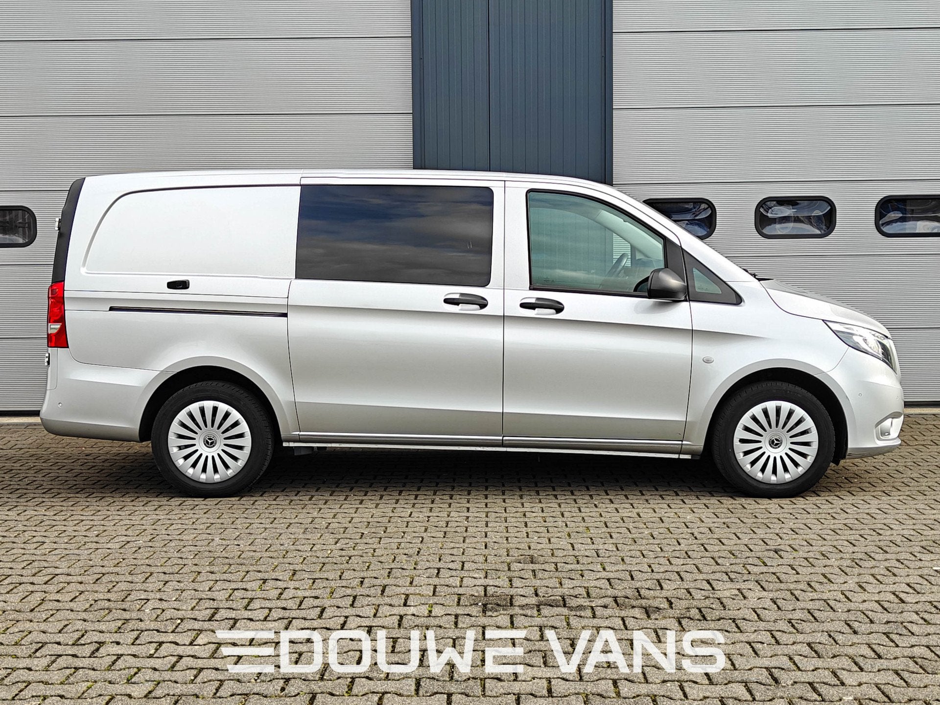 Mercedes-Benz Vito 119 L2 4MATIC Automaat LED 5 Pers. Stoelv, Argent ou Gris, Achat, Euro 6, Entreprise