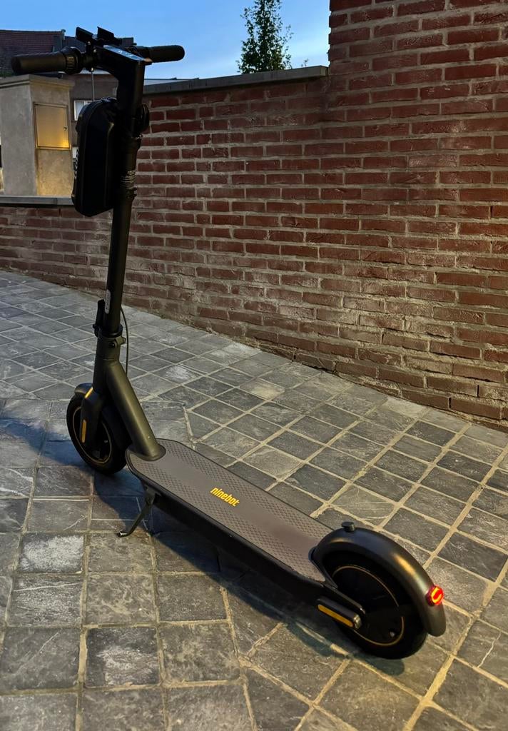 Ninebot Max G30 (Nieuw), Fietsen en Brommers, Steps, Nieuw, Elektrische step (E-scooter), Ophalen