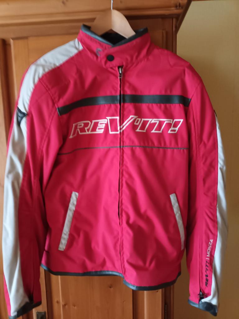 medium 9, Motos, Enlèvement