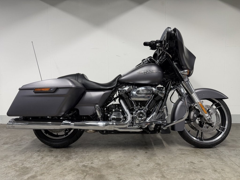 Harley-Davidson TOURING FLHXS STREET GLIDE SPECIAL, Motoren, Motoren | Harley-Davidson, Harley-Davidson, 1745 cc, Customerservices@harley‑davidson.com