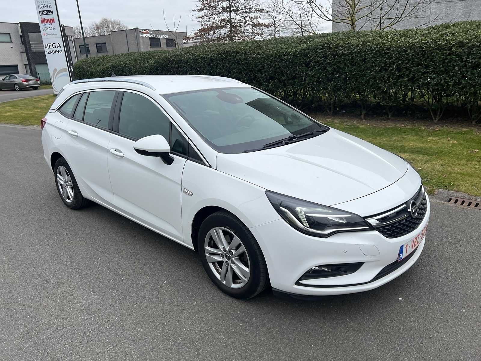 OPEL - 2018 - ASTRA SPORTS TOURER - Voiture, Achat, Euro 6, Entreprise, Boîte manuelle