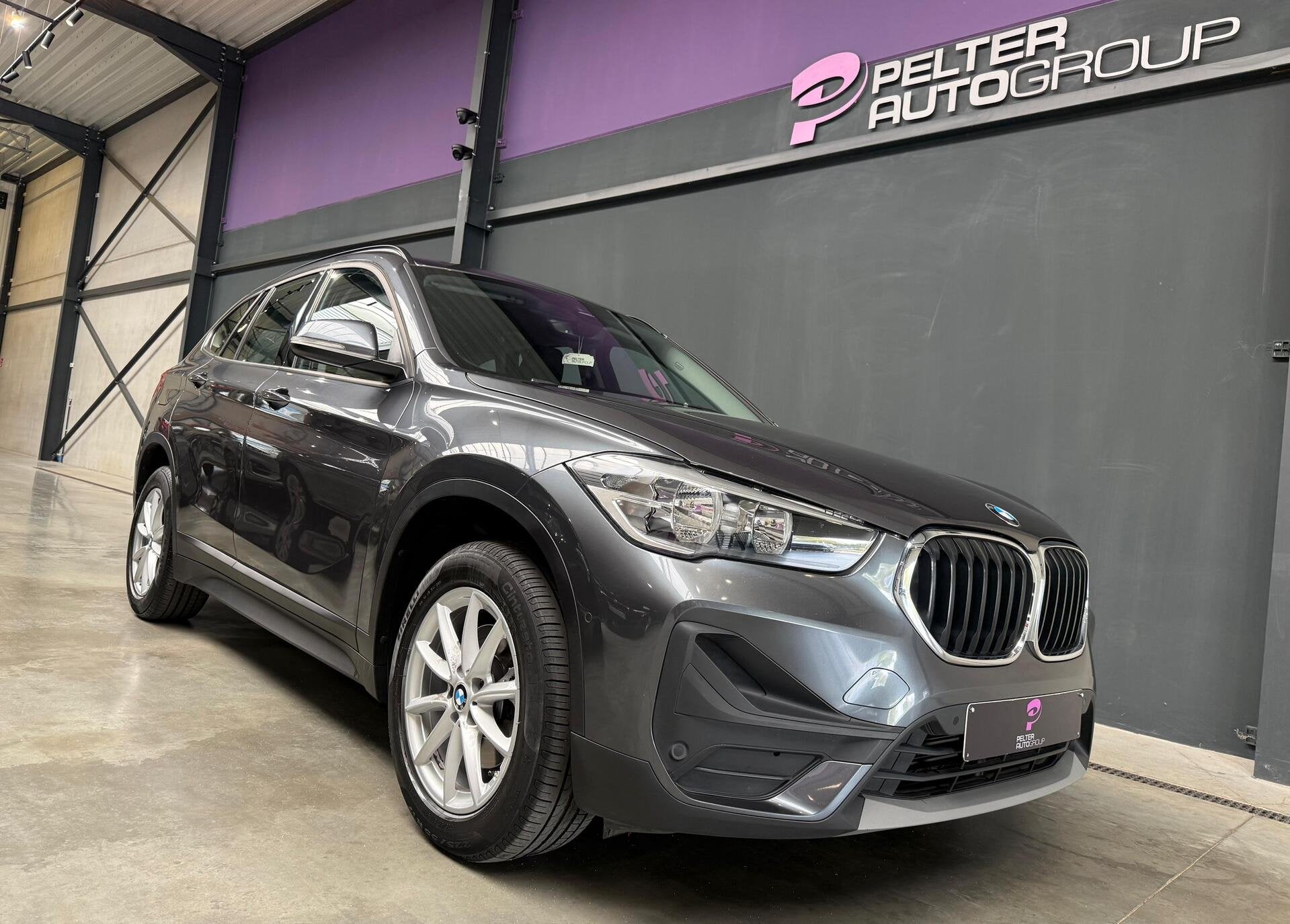 BMW X1 sDrive18d Automaat Bj.2020 136pk, Auto's, BMW, 1995 cc, 4 cilinders, Bedrijf, 5 deurs