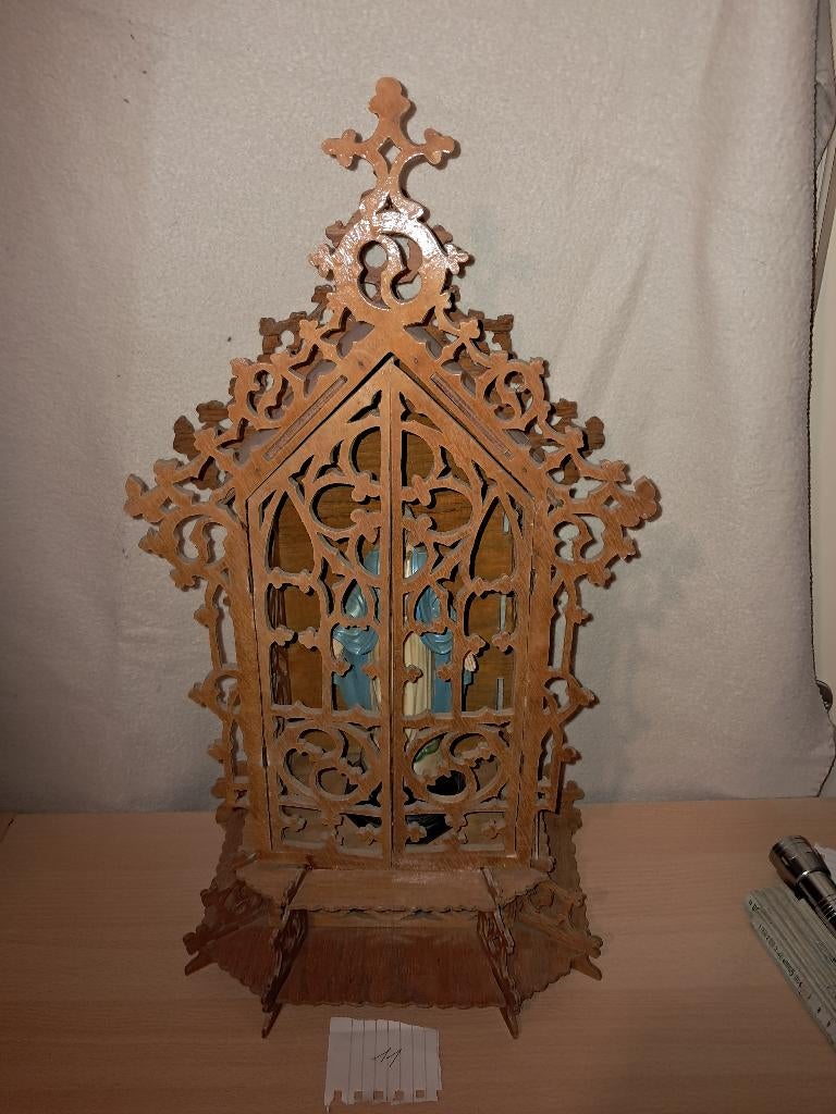 Kapel in houtsnijwerk nr 11, Enlèvement