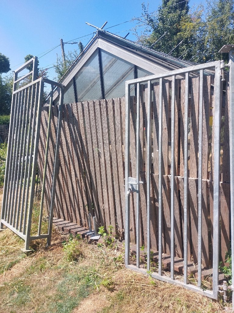 Grillage en fer galvanisé avec porte+ clef, Enlèvement, Utilisé, Fer